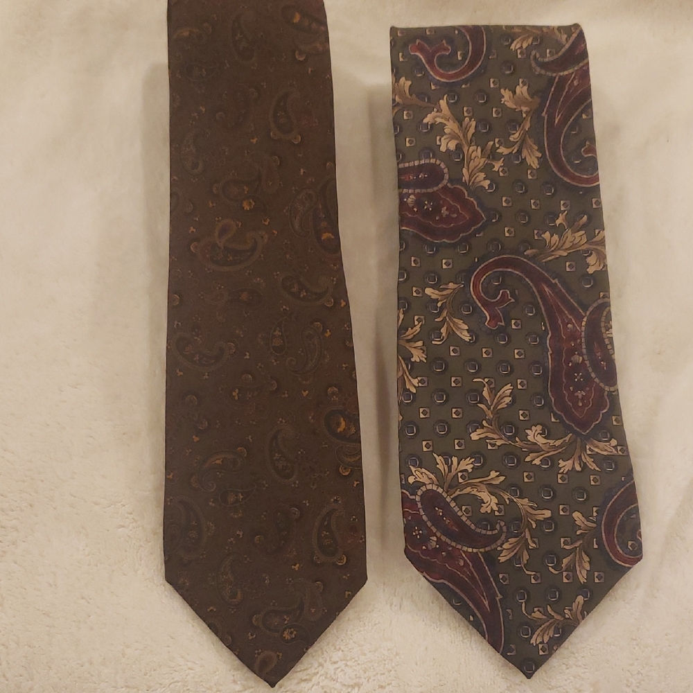 Bill Blass Paisley Tie And One Two With Unknown Designer - Brown and Gray